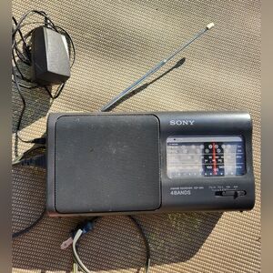 Vintage Sony 4Band Receiver AM/FM Radio WORKS!